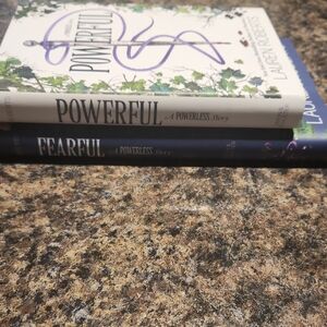 Powerful & Fearful Hardcover Book Set-Lauren Roberts Powerless novellas Set